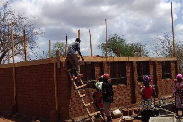 Kwa_Musingi_im_Bau