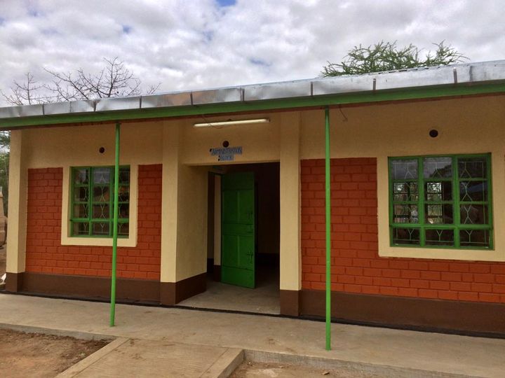 Kenia_Ngomano_Gebäude2_ergebnis