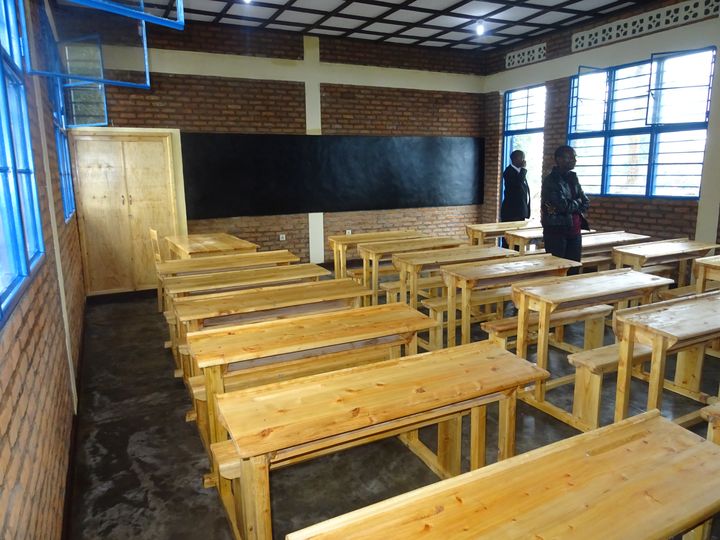 Ruanda-Kirerema_Klassenraum_ergebnis