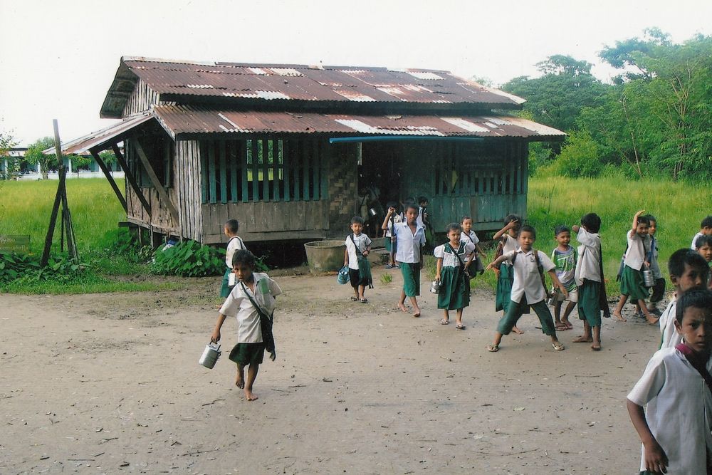 Thapyay Kan Ah Thin Village