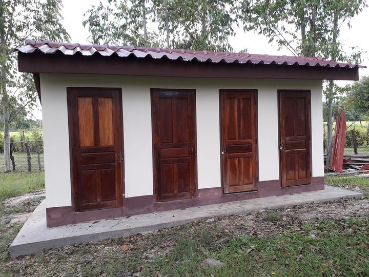 Laos_Phon_Ya_Nang_Toiletten_ergebnis