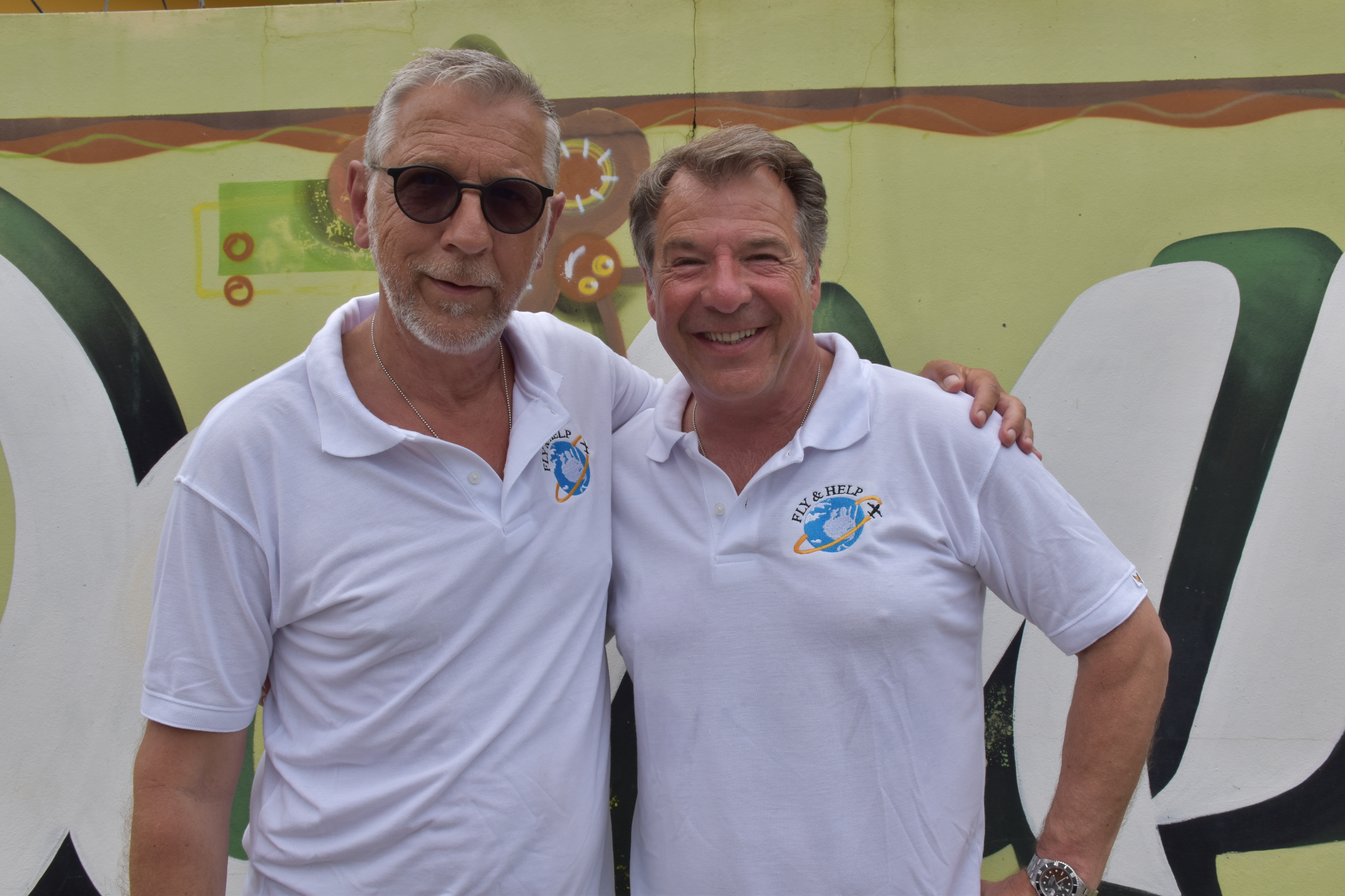 Schulbesuch - Peter Schäfer und Patrick Lindner